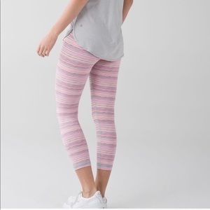 Lululemon Crop Wunder Under’s in Cyber Strip
